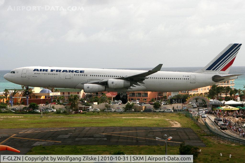 F-GLZN, 1998 Airbus A340-313X C/N 245, Visitor