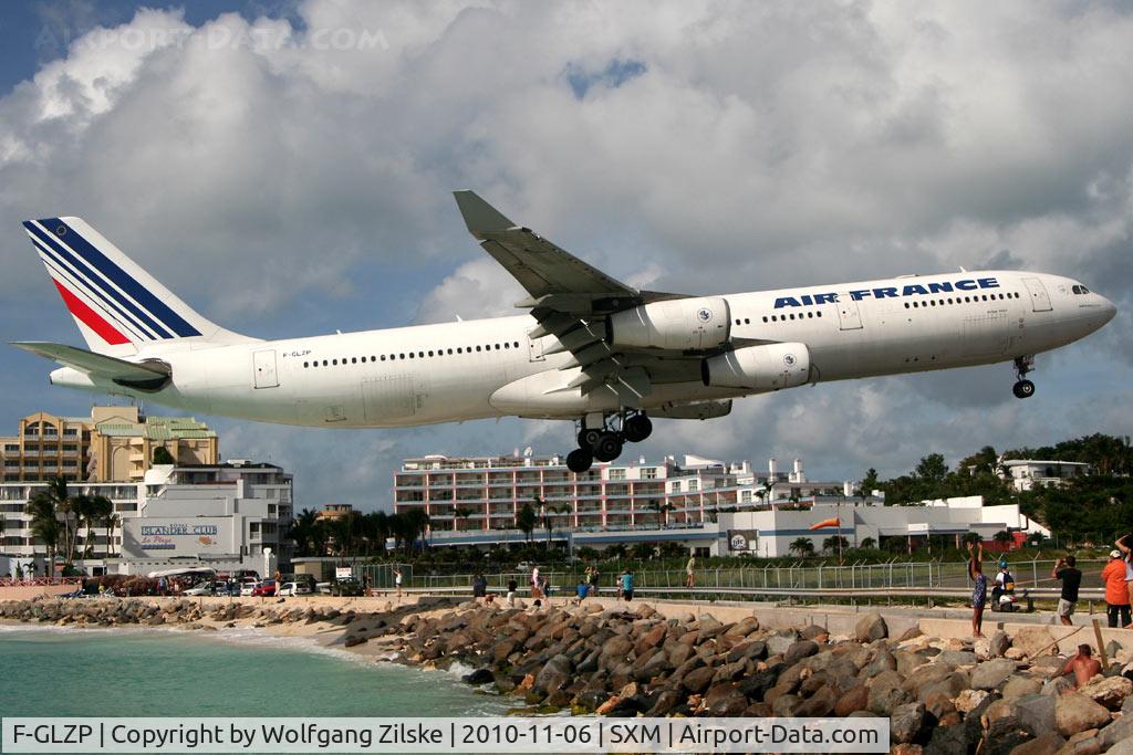 F-GLZP, 1999 Airbus A340-313X C/N 260, Visitor