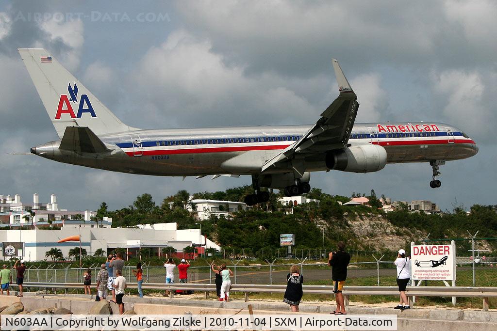 N603AA, 1995 Boeing 757-223 C/N 27054, Visitor
