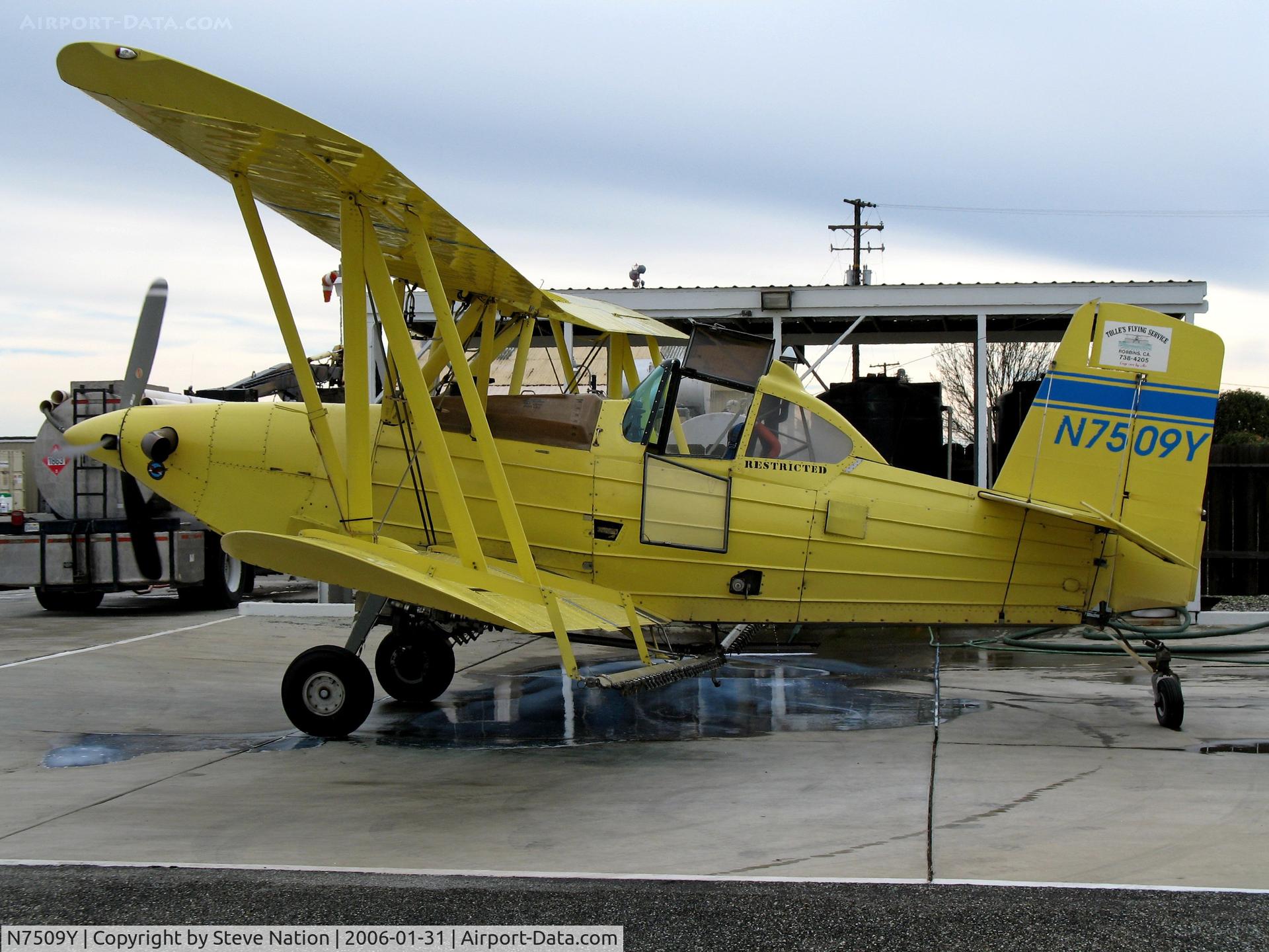 N7509Y, 1992 Schweizer Aircraft Corp G-164B-20T C/N 830B, Tolle's Flying Service (Robbins, CA) Turbine 1992 G-164B-20T at owner's private airstrip near junction of State Hwy 113 and Reclamation Road - applying liquid fertilizer to wheat this day with spray bars