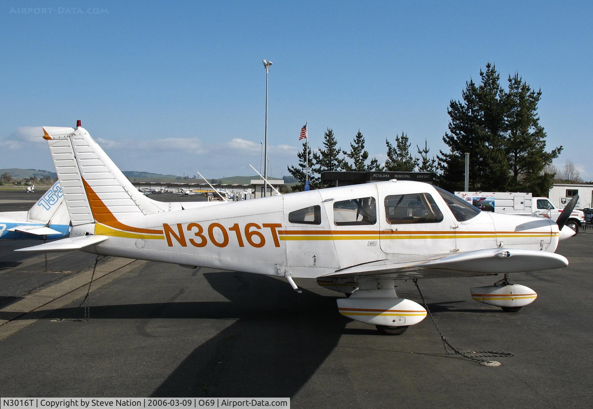 N3016T, 1979 Piper PA-28-161 C/N 28-7916298, Locally-based 1979 Piper PA-28-161 @ Petaluma, CA (with owner in Santa Maria, CA by Oct 2010)