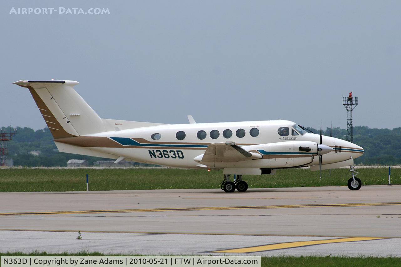 N363D, 1995 Beech B200 King Air C/N BB-1503, At Meacham Field - Fort Worth, TX