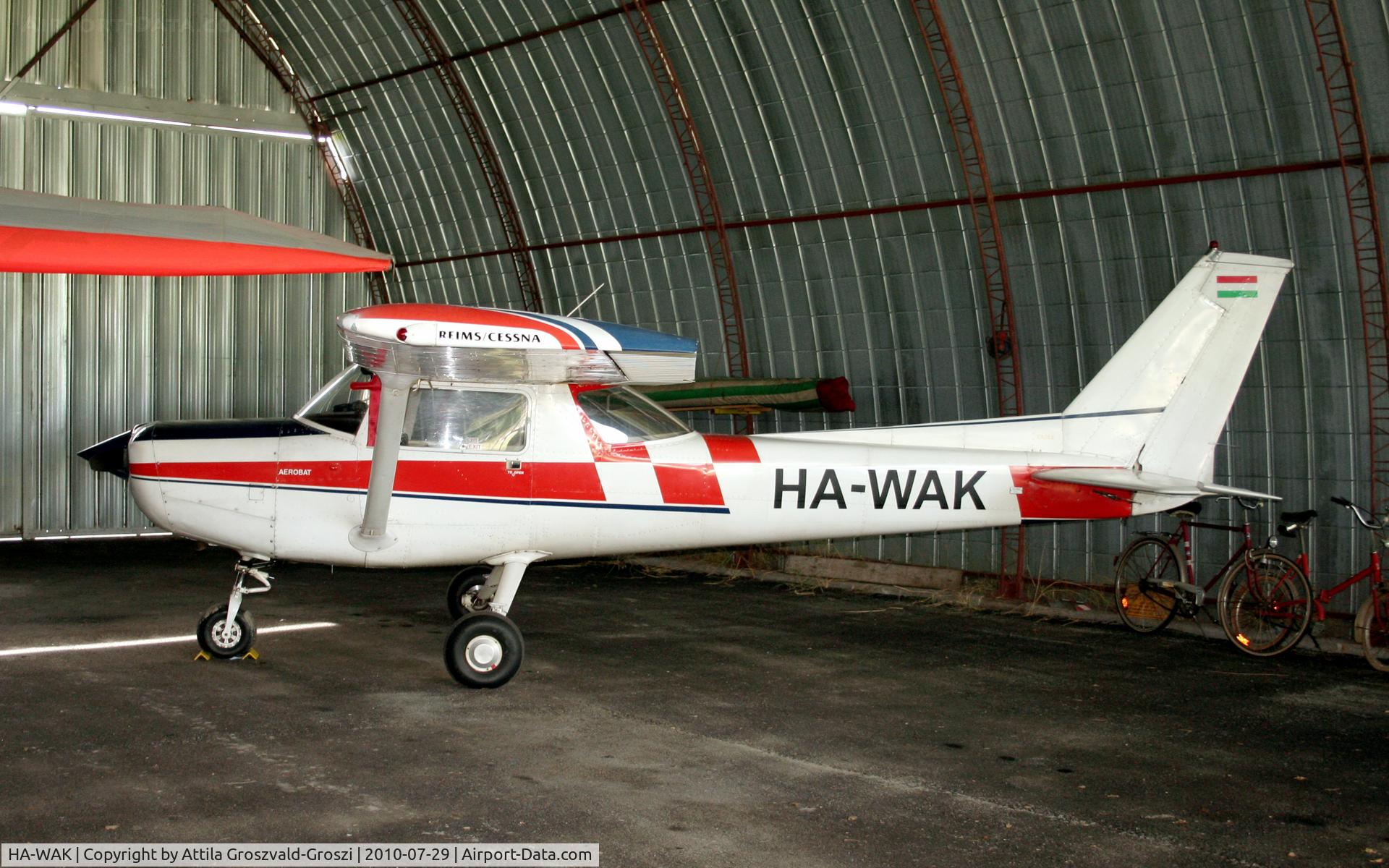 HA-WAK, 1977 Reims FA152 Aerobat C/N 0340, Balatonkeresztur Airfield - Hungary