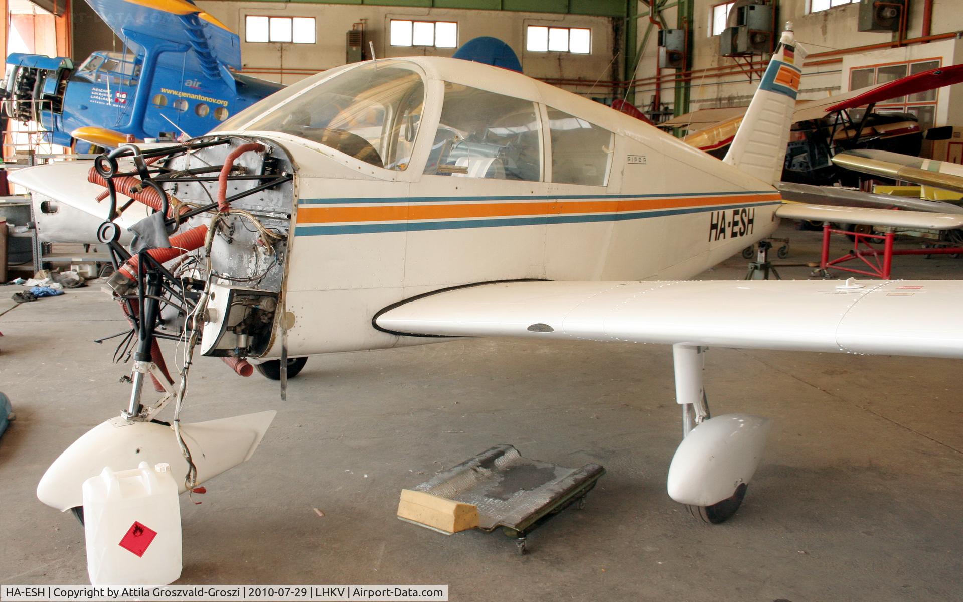 HA-ESH, Piper PA-28-140 Cherokee C C/N 28-26820, Kaposujlak Airport - During a renovation.