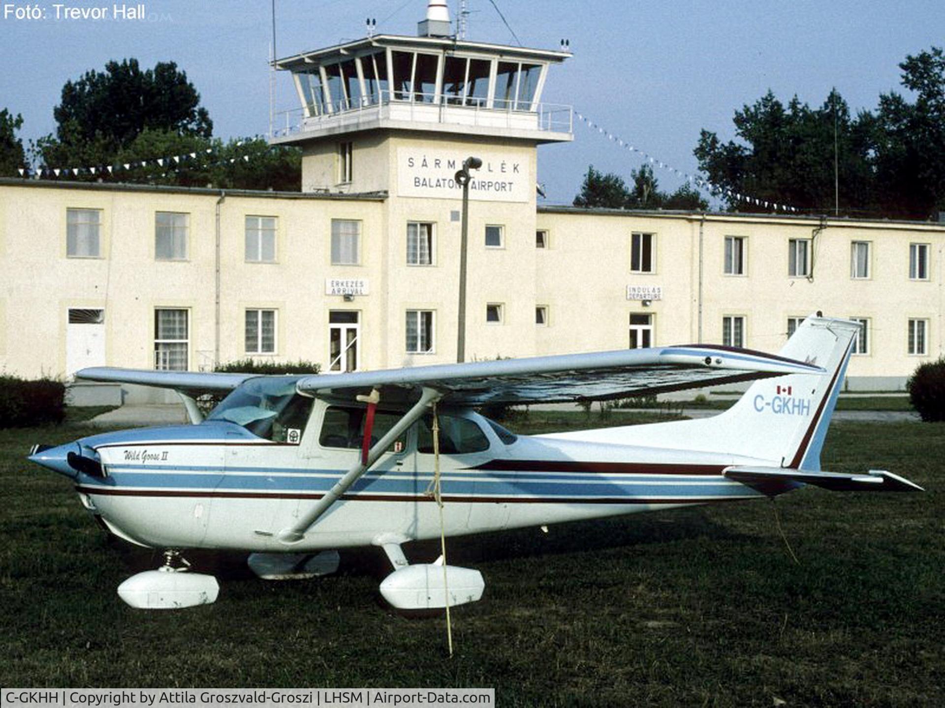 C-GKHH, Cessna 172M C/N 17264977, Photo by Trevor Hall - Sármellék International Airport - Hungary