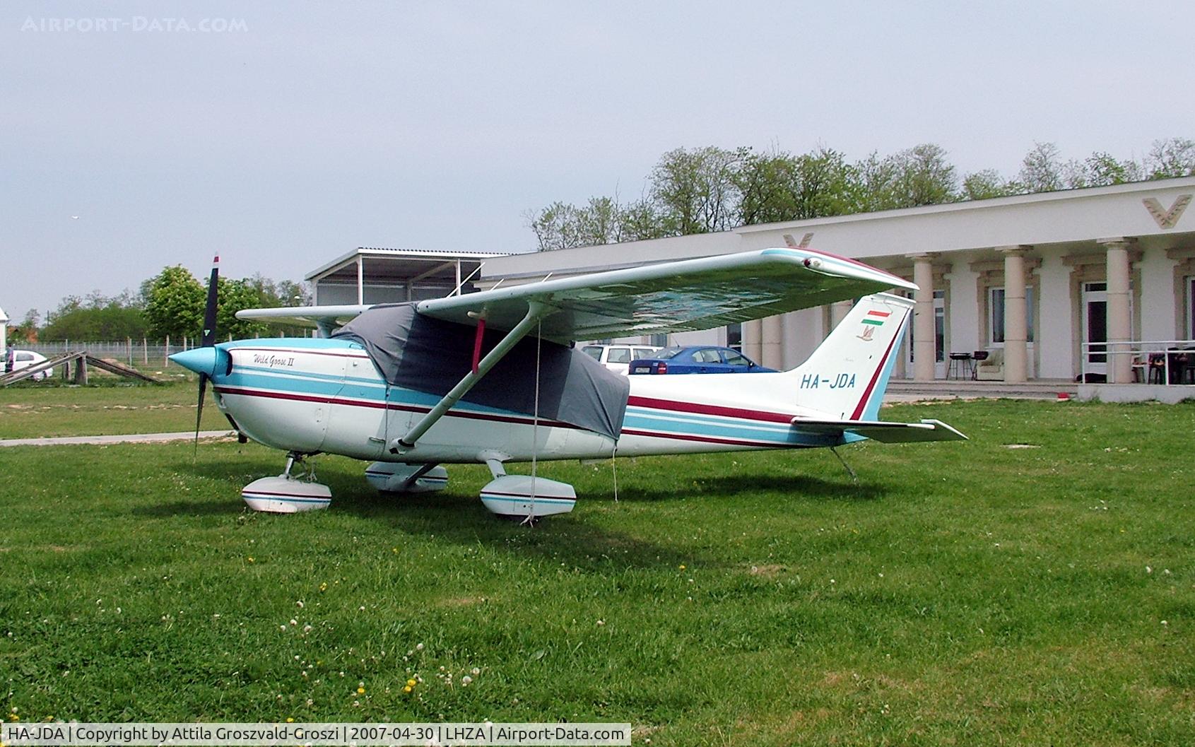 HA-JDA, Cessna 172M C/N 17264977, Zalaegerszeg-Andráshida Airfield
