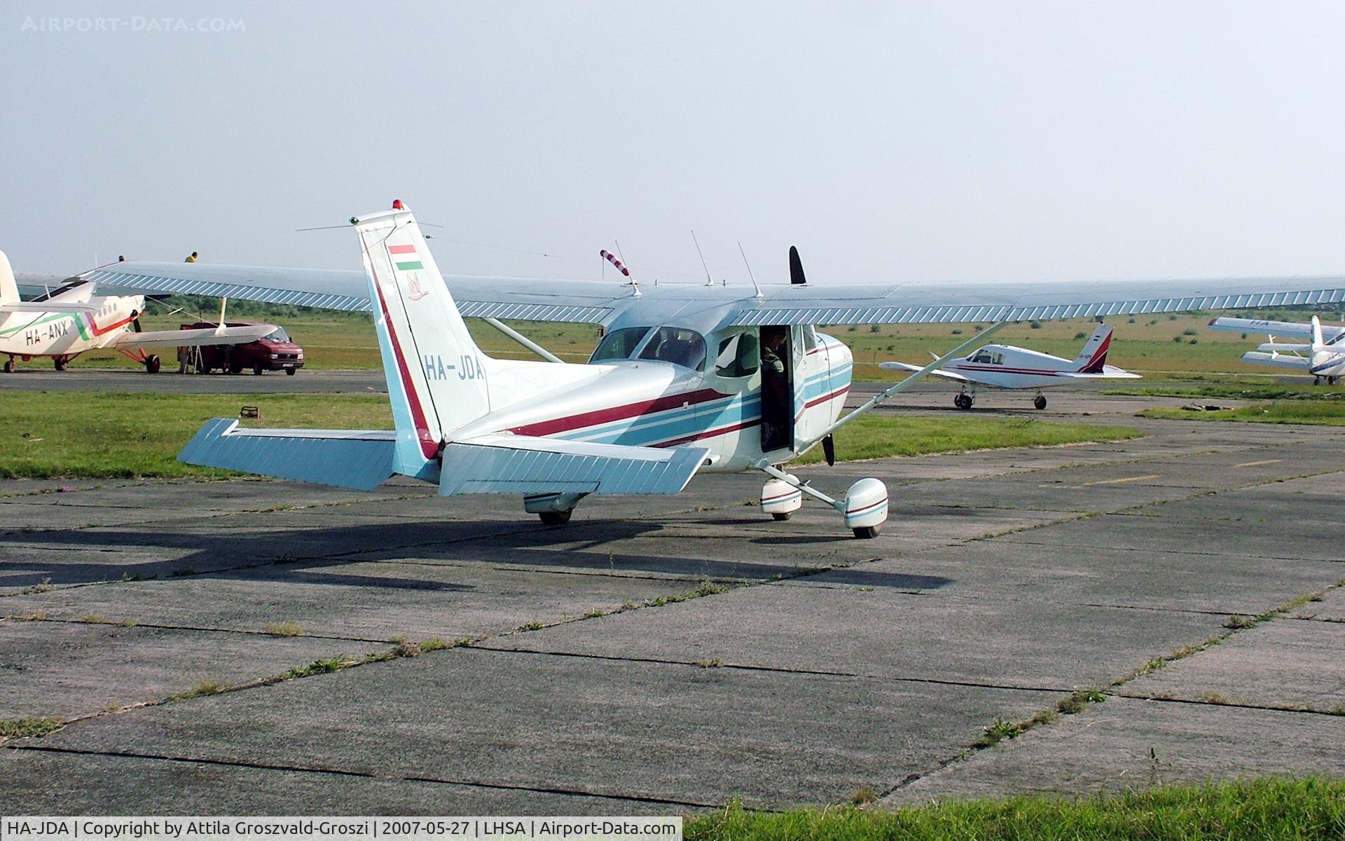 HA-JDA, Cessna 172M C/N 17264977, Szentkirályszabadja Airport - Air show 2007