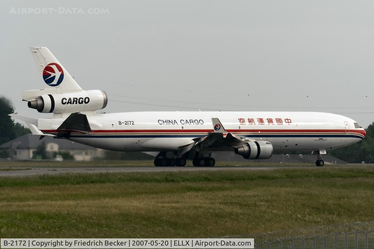 B-2172, 1992 McDonnell Douglas MD-11 C/N 48496, decelerating after touchdown