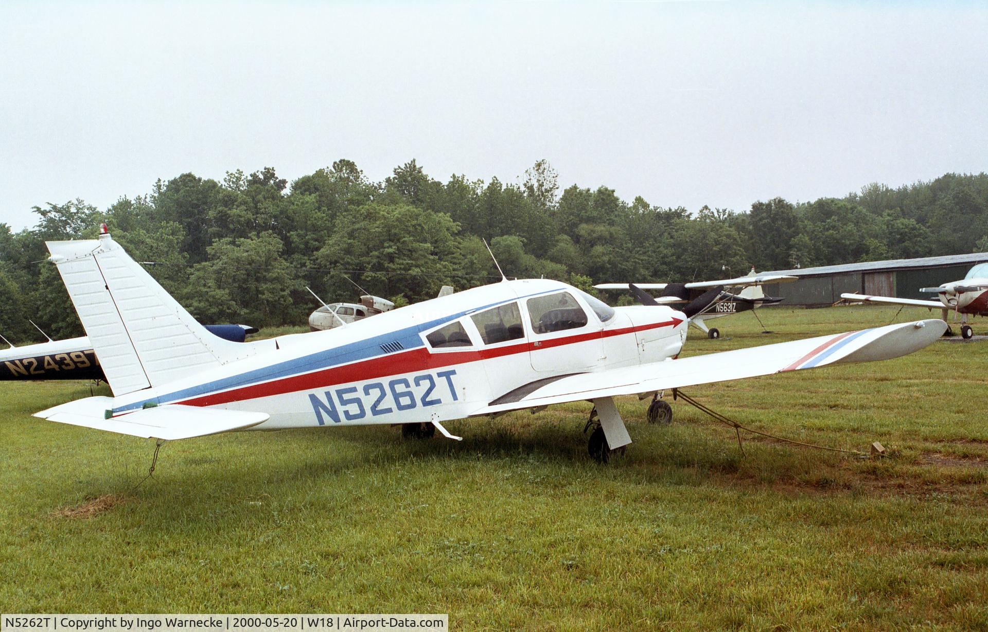 N5262T, 1972 Piper PA-28R-200 C/N 28R-7235210, Piper PA-28R-200 Cherokee Arrow at Suburban Airport, Laurel MD
