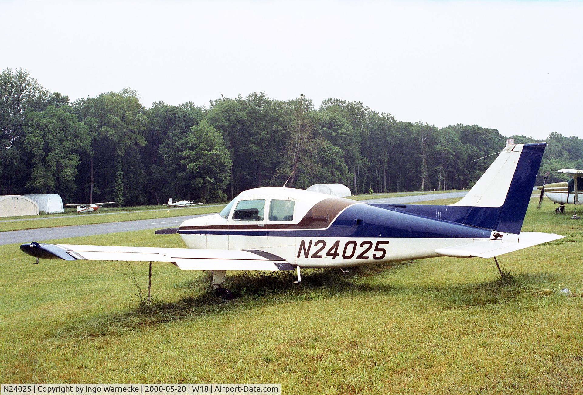 N24025, 1977 Beech B19 Sport 150 C/N MB-839, Beechcraft B19 Sport 150 at Suburban Airport, Laurel MD