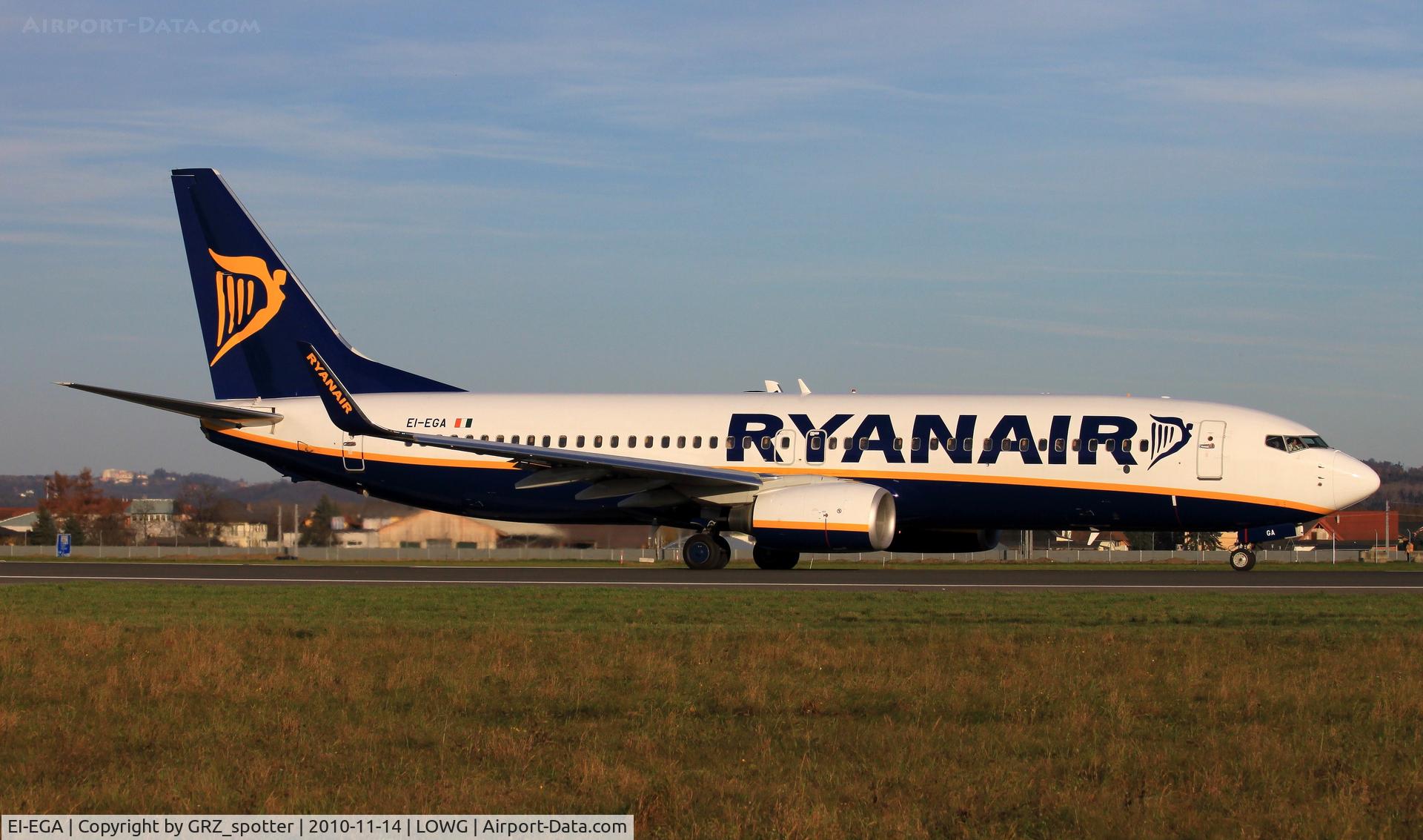 EI-EGA, 2009 Boeing 737-8AS C/N 38490, ...