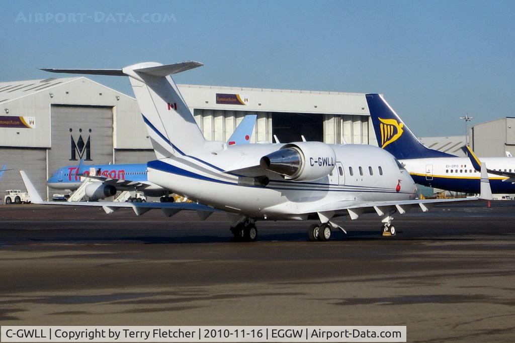 C-GWLL, 2001 Bombardier Challenger 604 (CL-600-2B16) C/N 5484, Canadian registered 2001 Bombardier CL-600-2B16, c/n: 5484 at Luton