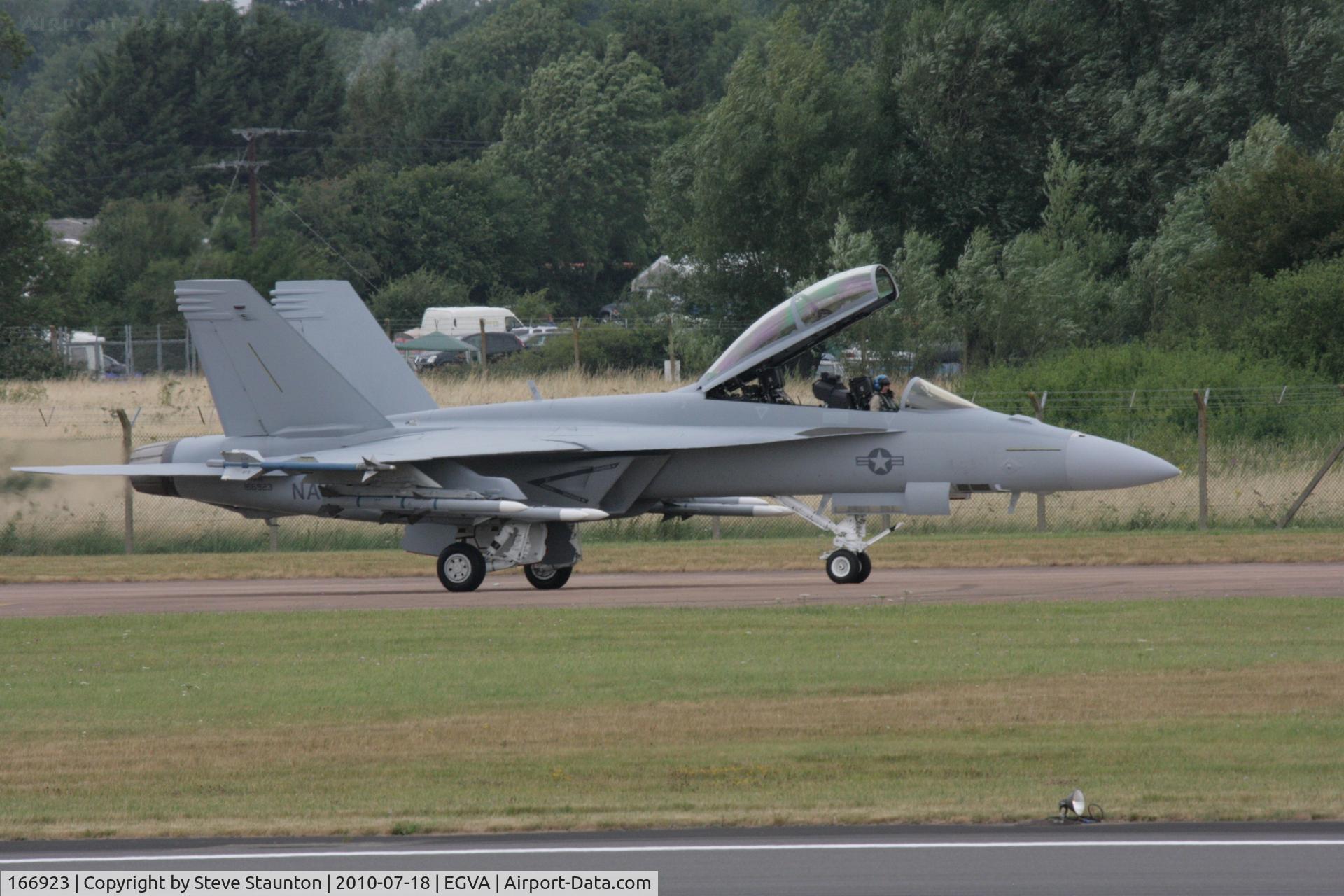 166923, Boeing F/A-18F Super Hornet C/N F231, Taken at the Royal International Air Tattoo 2010