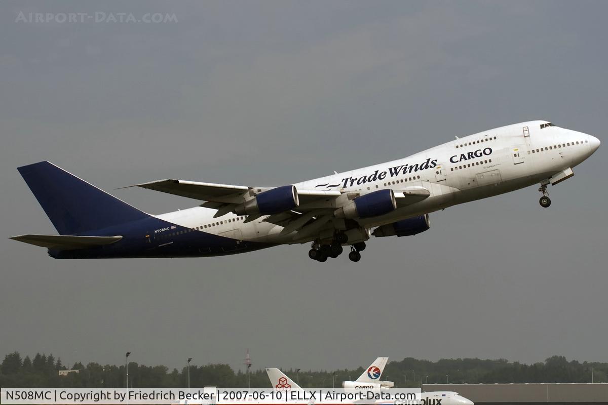N508MC, 1979 Boeing 747-230B C/N 21644, departing via RW06