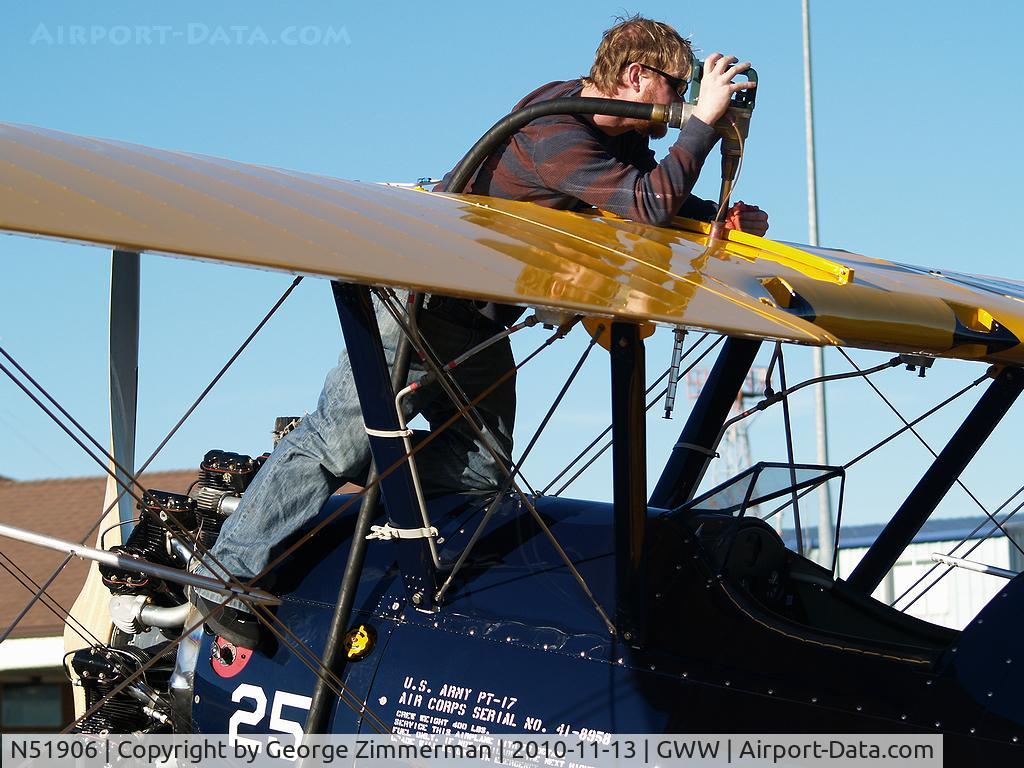 N51906, 1941 Boeing A75N1(PT17) C/N 75-2517, Ferry Pilot does the actual refueling due to possibility of damage to fabric skin on wings