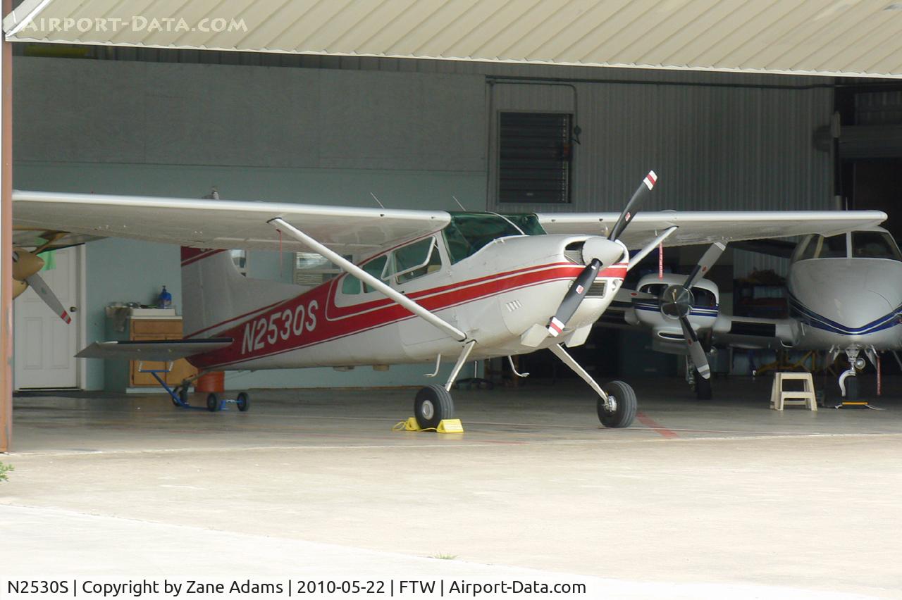 N2530S, 1973 Cessna A185F Skywagon 185 C/N 18502245, At the 2010 Cowtown Warbird Roundup - Meacham Field - Fort Worth, TX