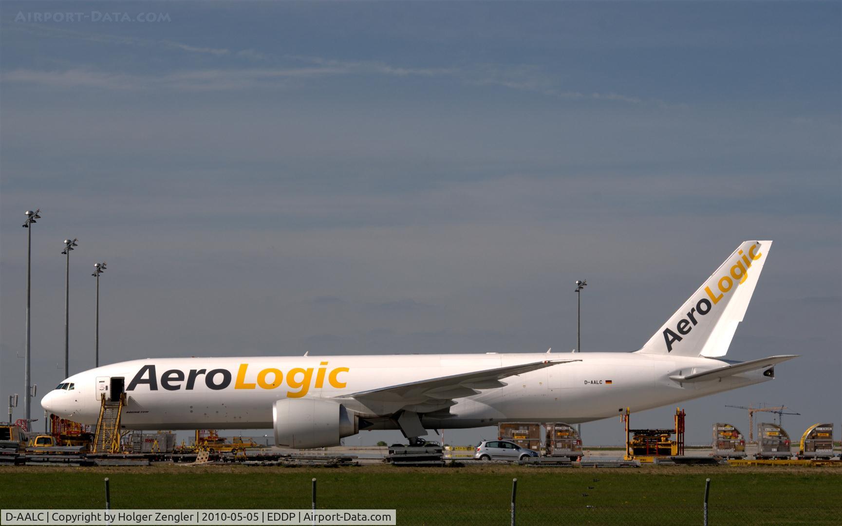D-AALC, 2009 Boeing 777-FZN C/N 36003, Preparations for another ride thru the world.