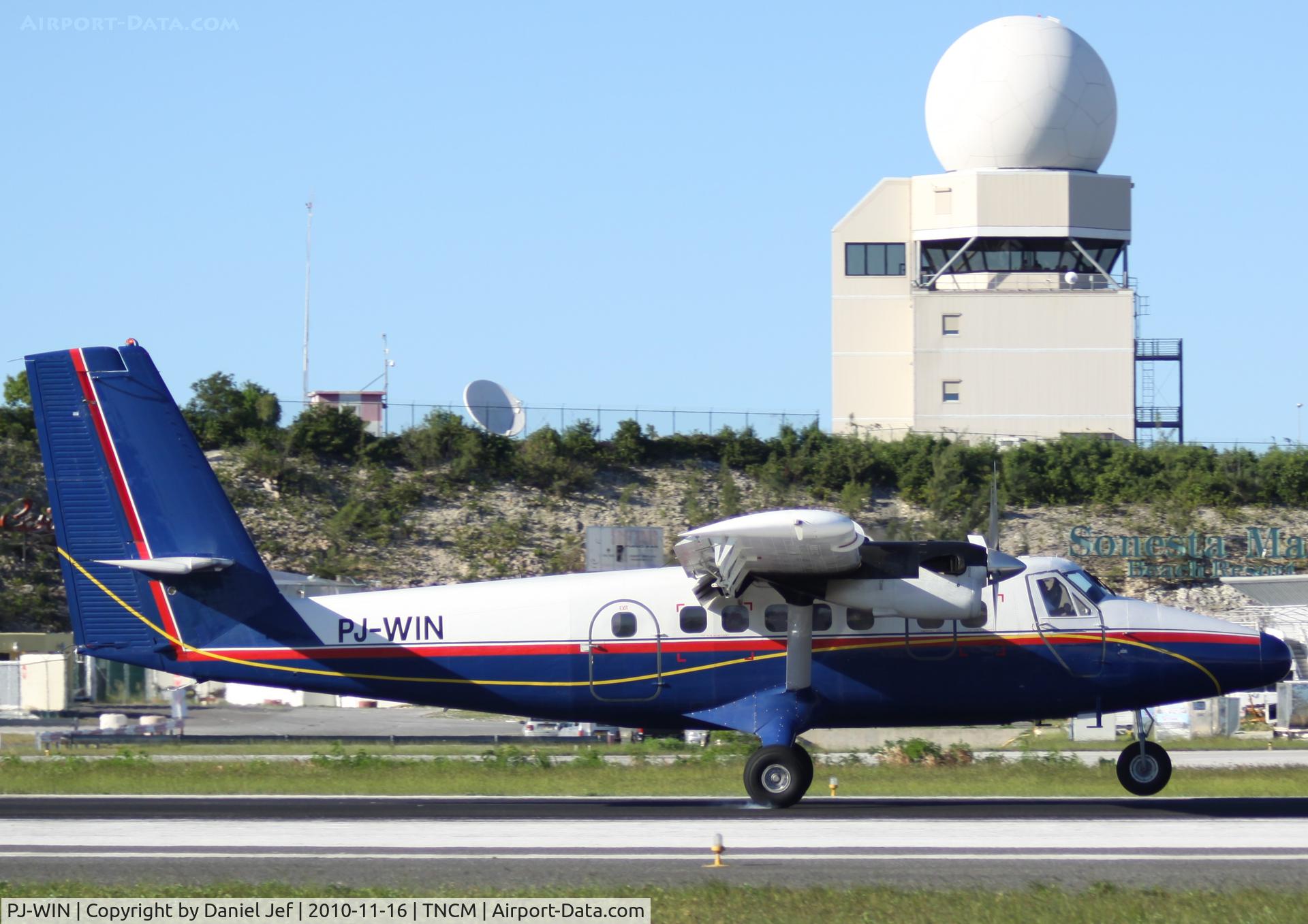 PJ-WIN, 1976 De Havilland Canada DHC-6-300 Twin Otter C/N 518, Winair PJ-WIN on the ground at TNCM