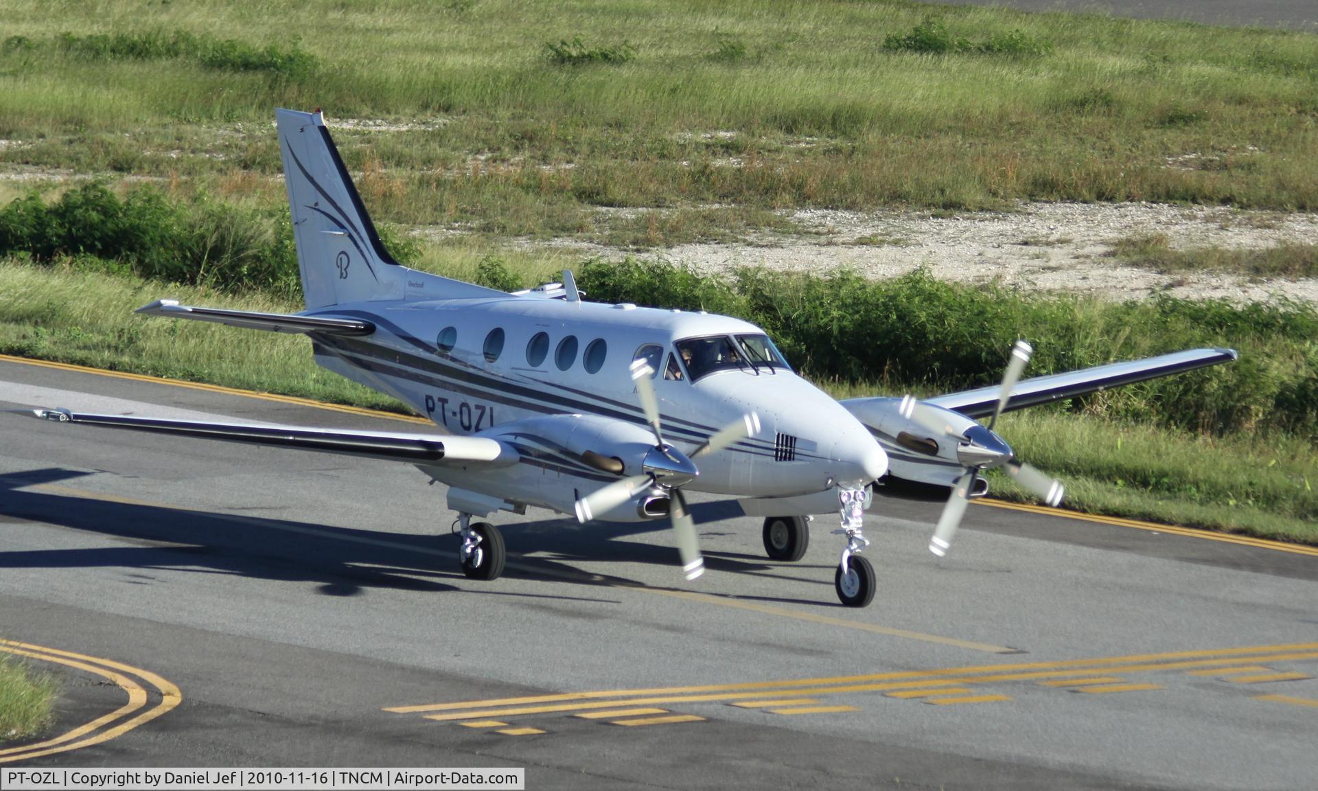 PT-OZL, 1993 Beech C90B King Air C/N LJ-1341, PT-OZL holding short at A fro take off at TNCM