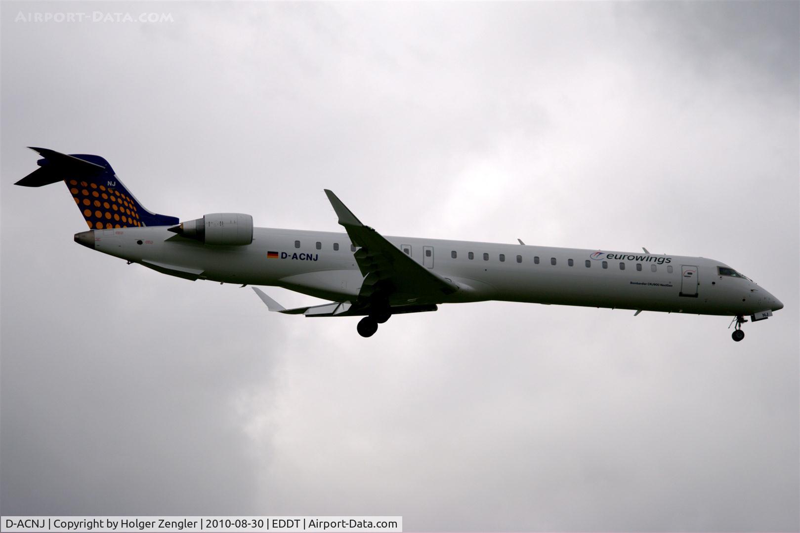 D-ACNJ, 2010 Bombardier CRJ-900 NG (CL-600-2D24) C/N 15249, One of the Next Generation arrows´s coming in.