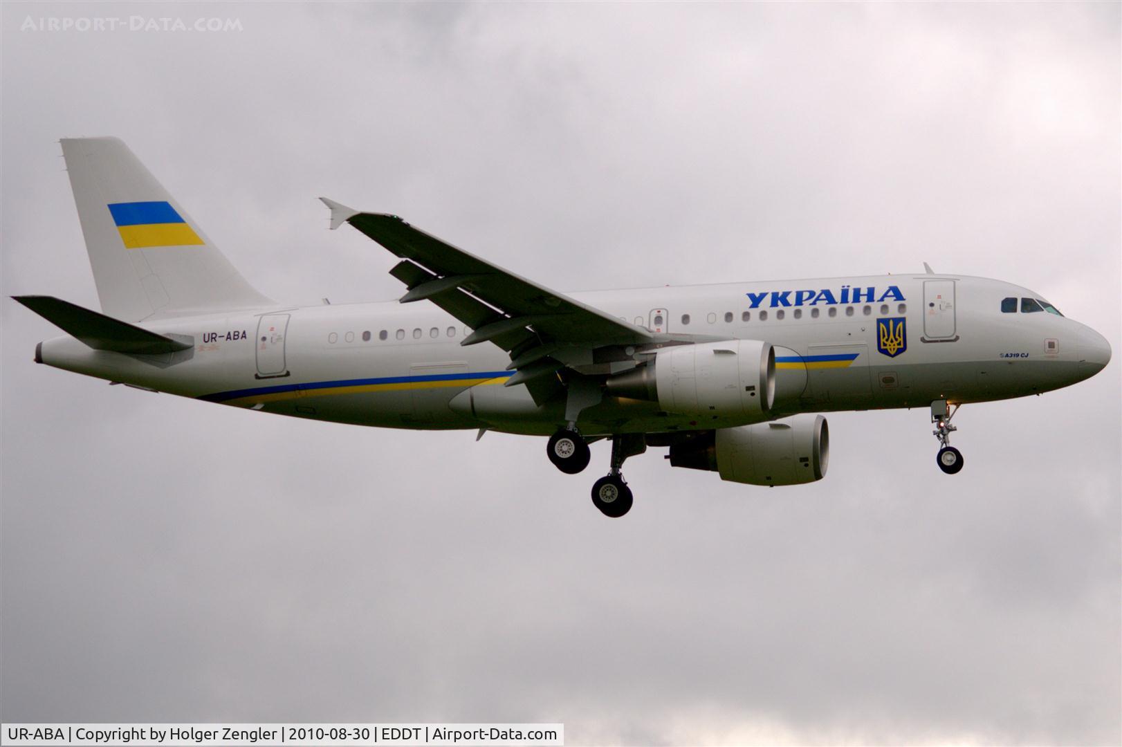 UR-ABA, 2007 Airbus A319-115 C/N 3260, It was an ukrainian day: A This governmental Airbus is coming in and will be parked on military part of TXL.