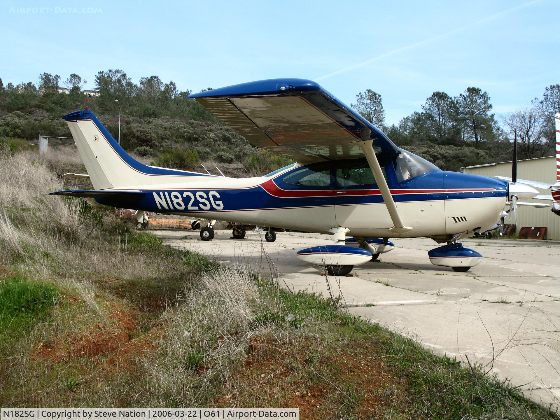 N182SG, 1972 Cessna 182P Skylane C/N 18261617, 1972 Cessna 182P @ Cameron Airpark, CA