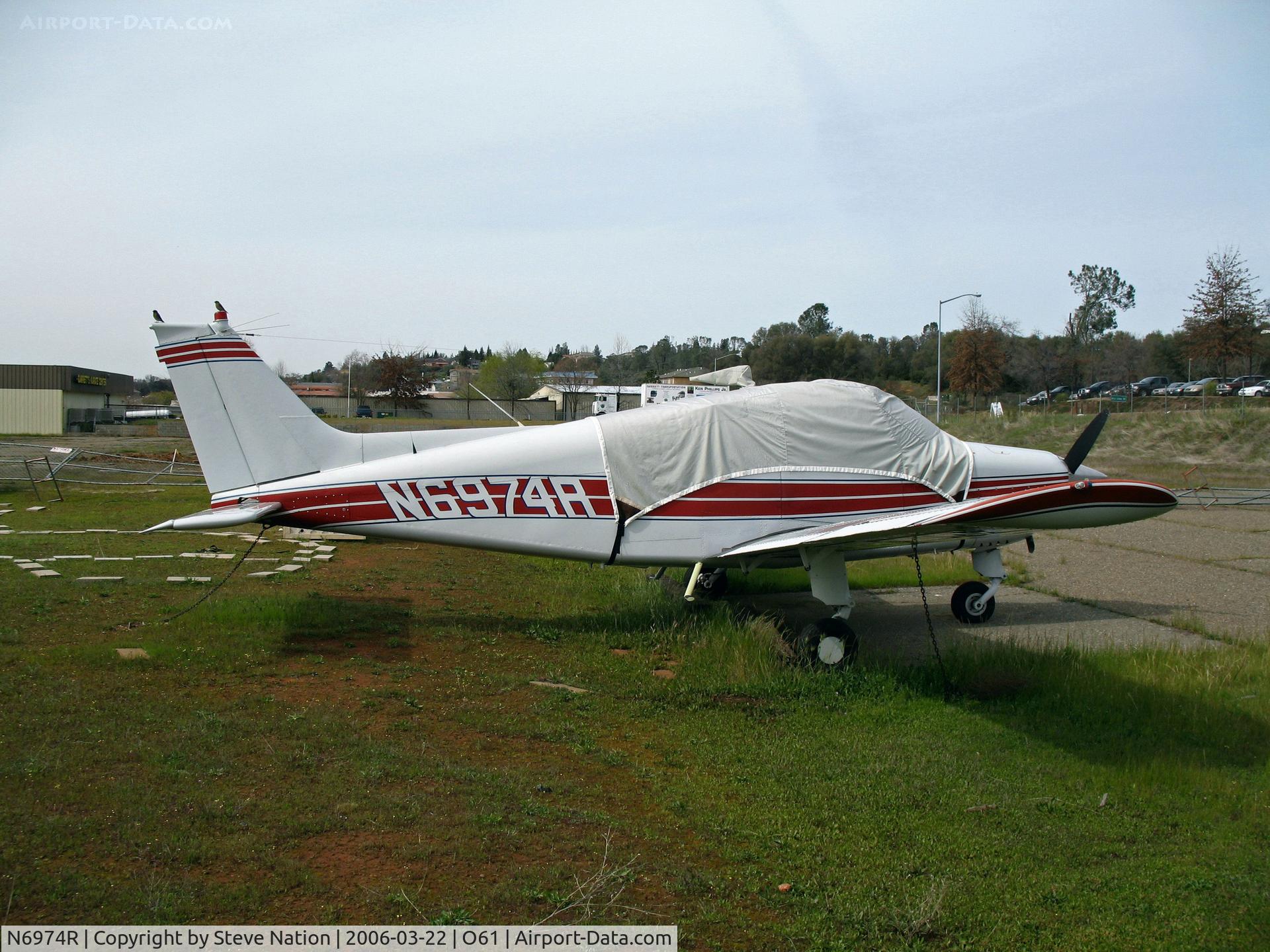 N6974R, 1974 Beech C23 Sundowner 180 Sundowner 180 C/N M-1587, Locally-based 1974 Beech C23 with cockpit cover @ Cameron Airpark, CA