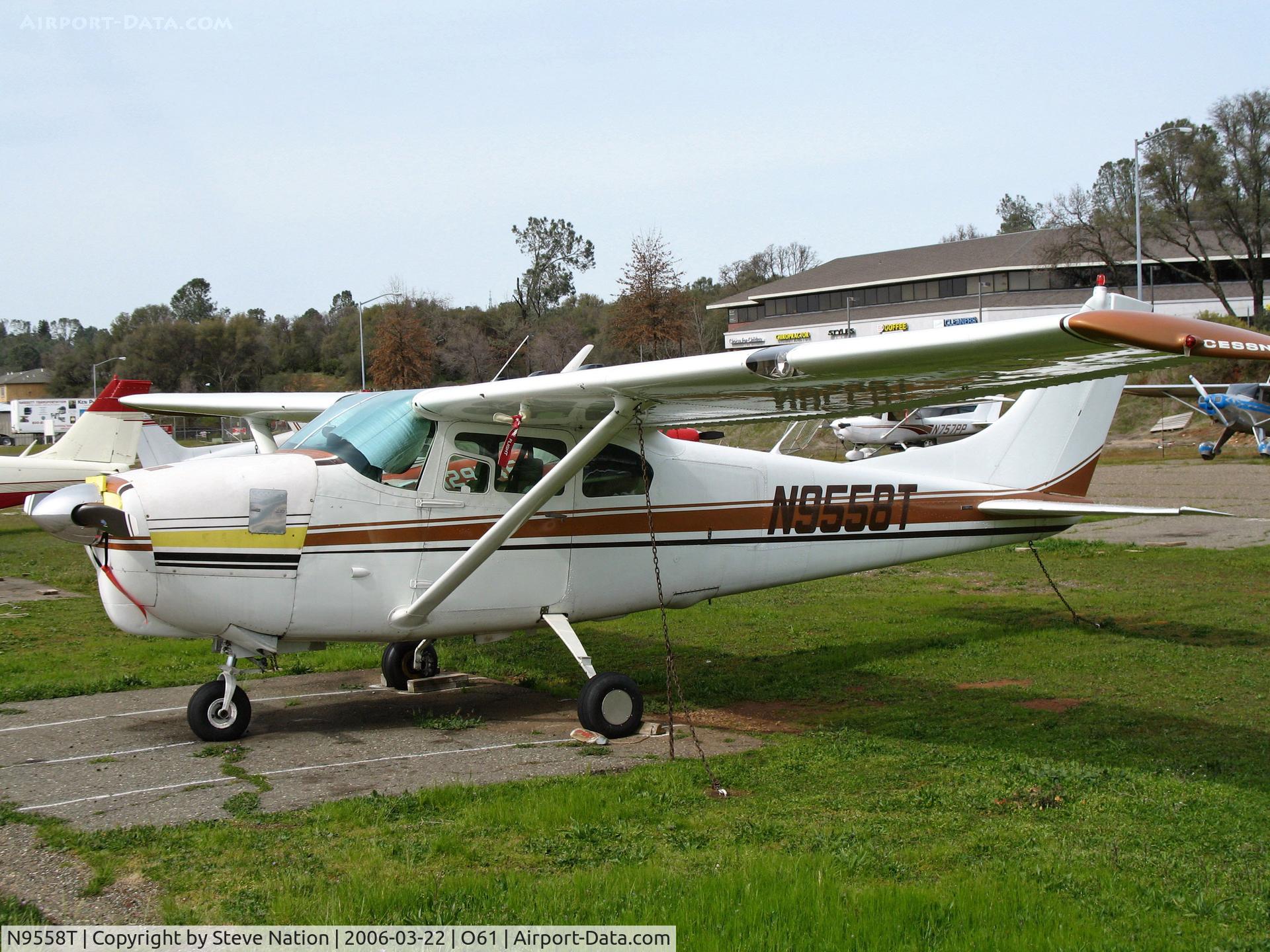 N9558T, 1960 Cessna 210 C/N 57358, Locally-based 1960 Cessna 210 (note cowling colors are different) @ Cameron Airpark, CA