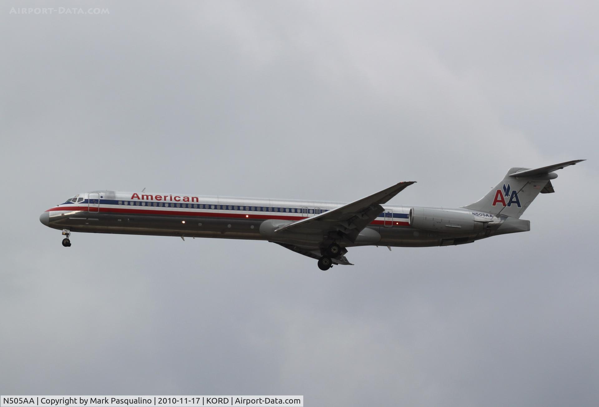 N505AA, 1989 McDonnell Douglas MD-82 (DC-9-82) C/N 49799, MD-82