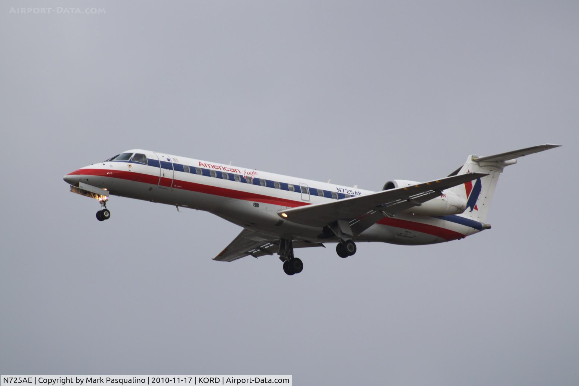 N725AE, 2000 Embraer ERJ-135LR (EMB-135LR) C/N 145312, EMB-135LR