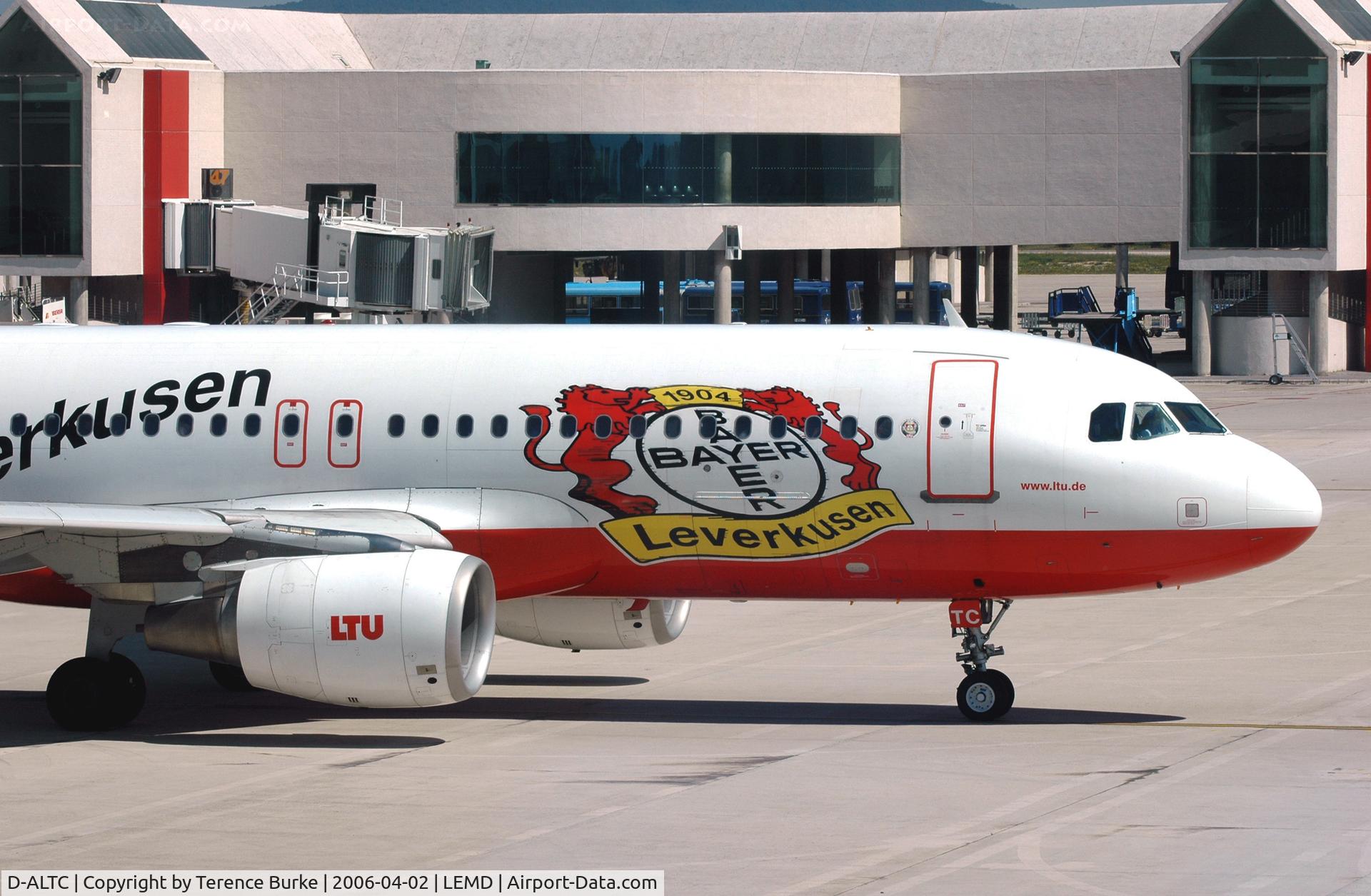 D-ALTC, 2001 Airbus A320-214 C/N 1441, Madrid Airport (From inside terminal)
