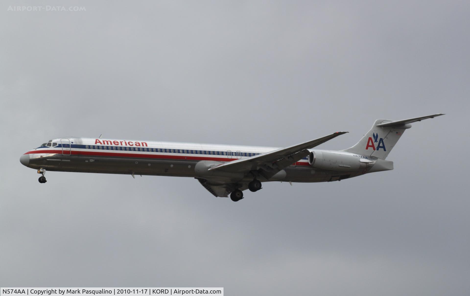 N574AA, 1991 McDonnell Douglas MD-82 (DC-9-82) C/N 53151, MD-82