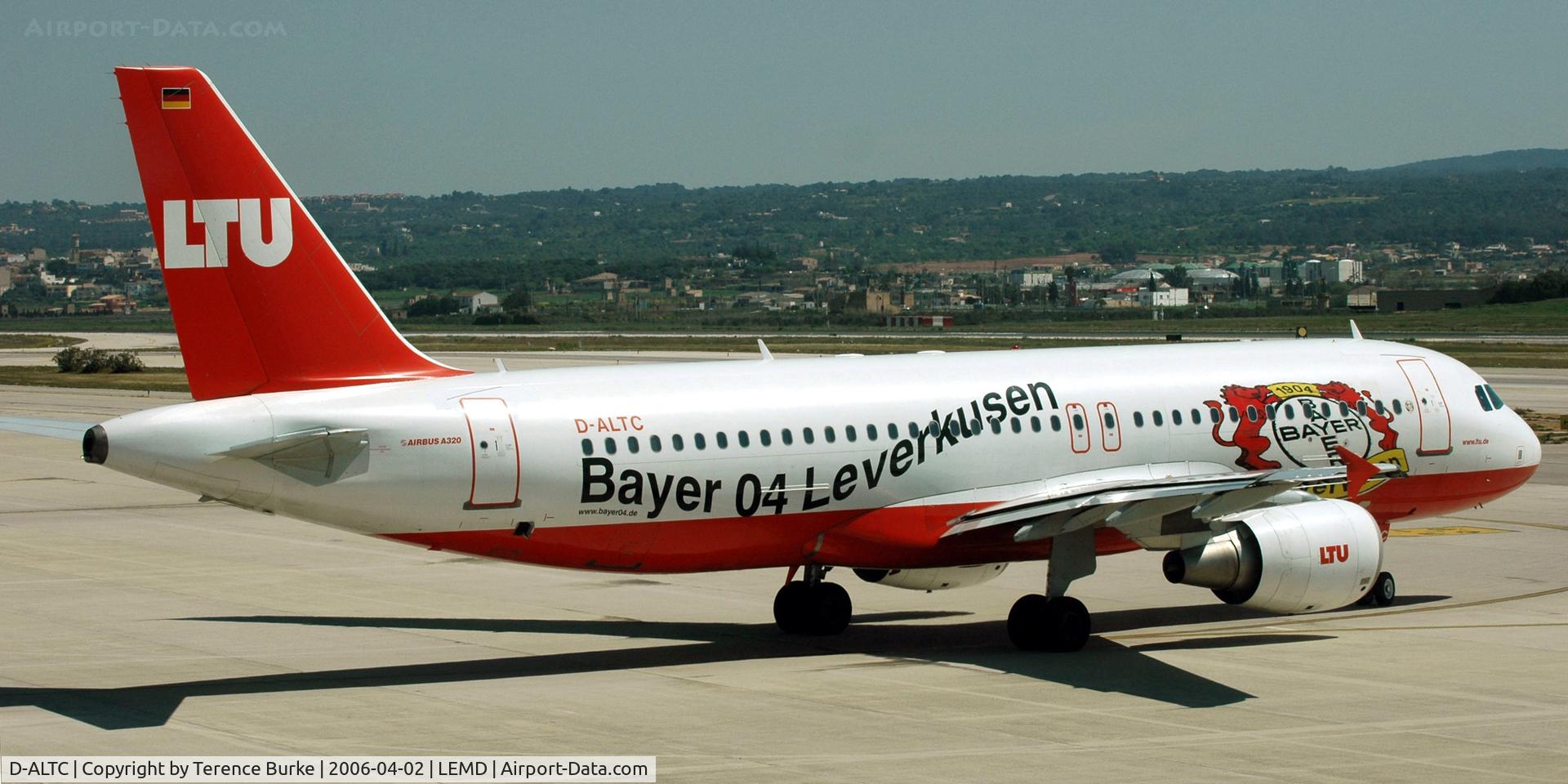D-ALTC, 2001 Airbus A320-214 C/N 1441, Madrid Airport, (From inside terminal)