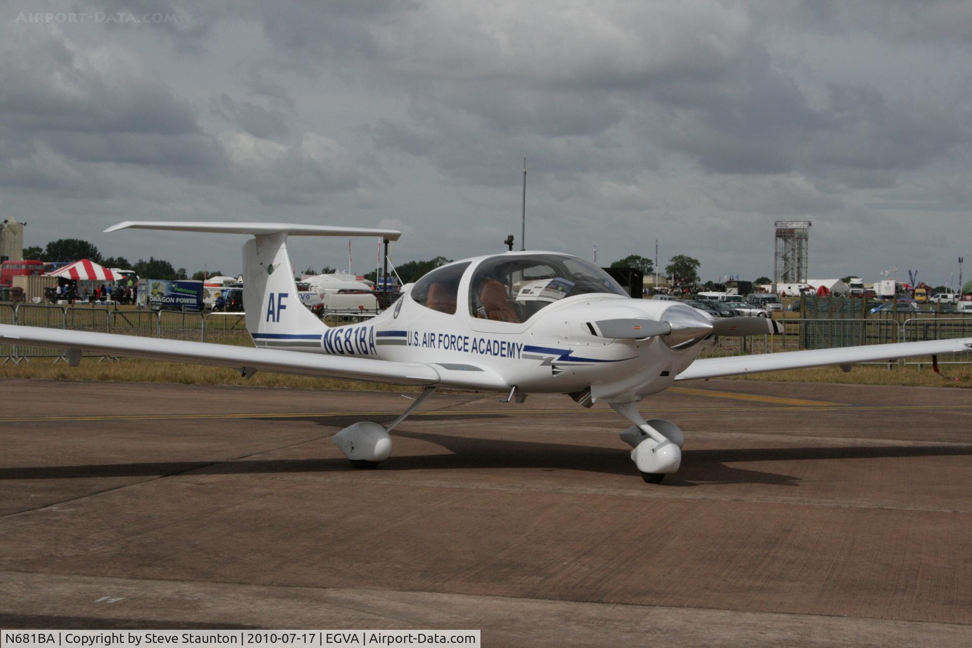 N681BA, Diamond DA-40 Diamond Star C/N 40.976, Taken at the Royal International Air Tattoo 2010