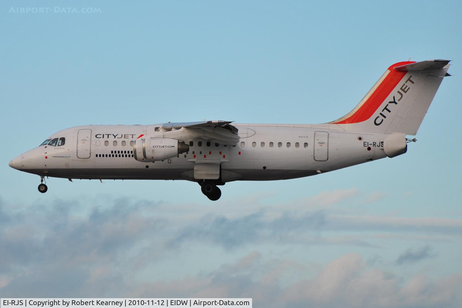 EI-RJS, 2000 British Aerospace Avro 146-RJ85A C/N E2365, CityJet on short finals