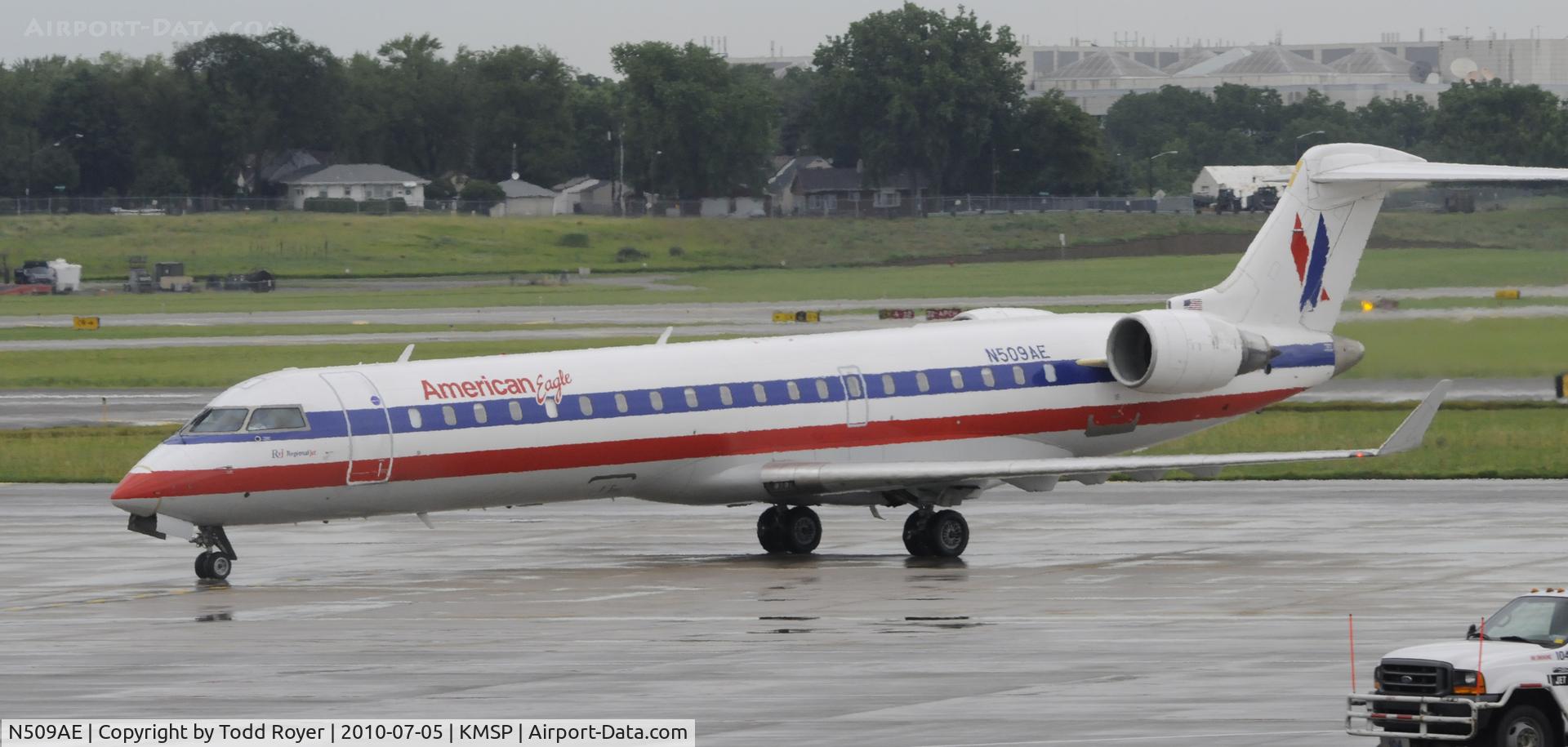 N509AE, 2003 Bombardier CRJ-701 (CL-600-2C10) Regional Jet C/N 10078, Stormy day in MSP