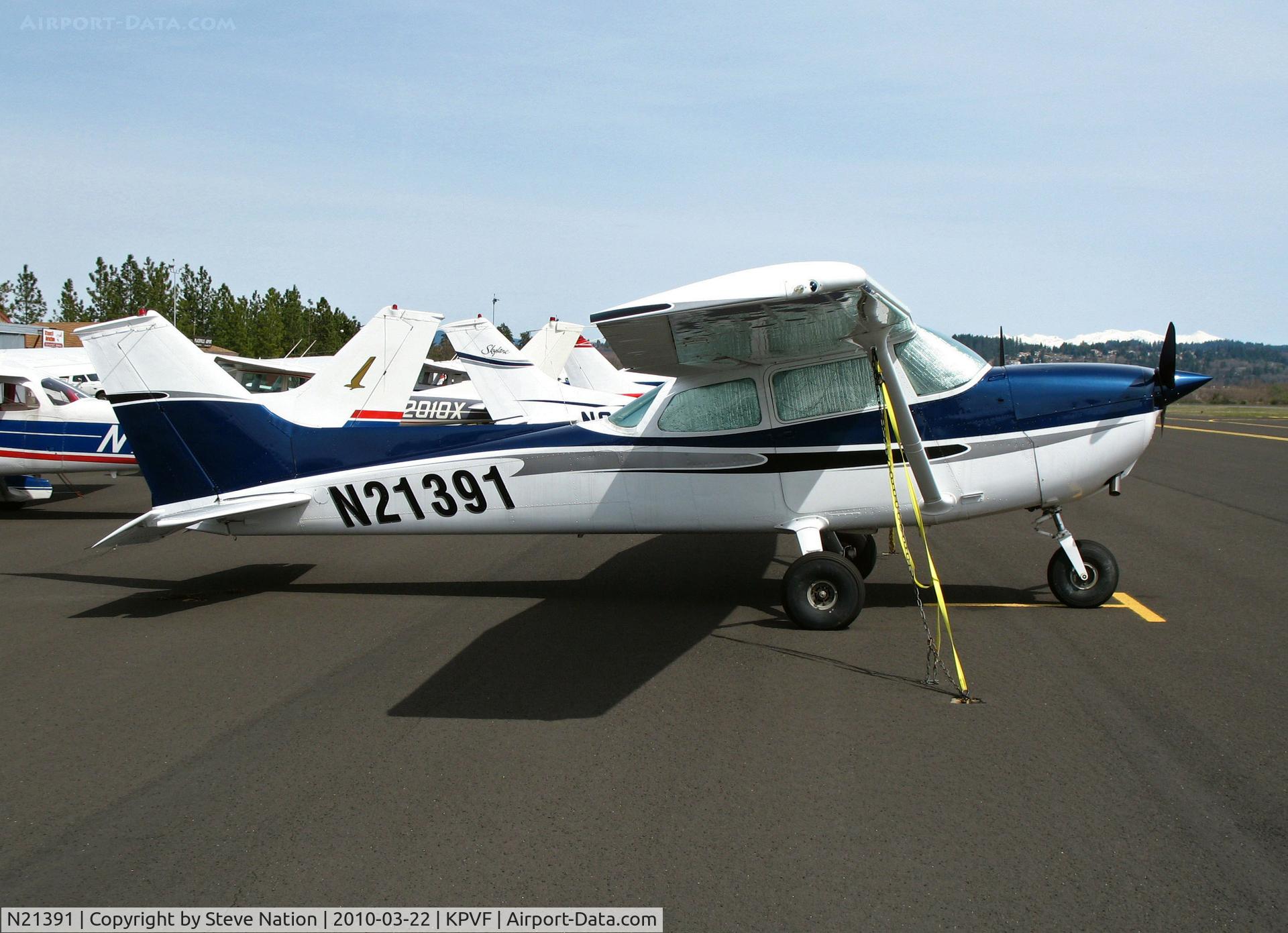 N21391, 1974 Cessna 172M C/N 17263943, Locally-based 1974 Cessna 172M with big tires @ Placerville, CA