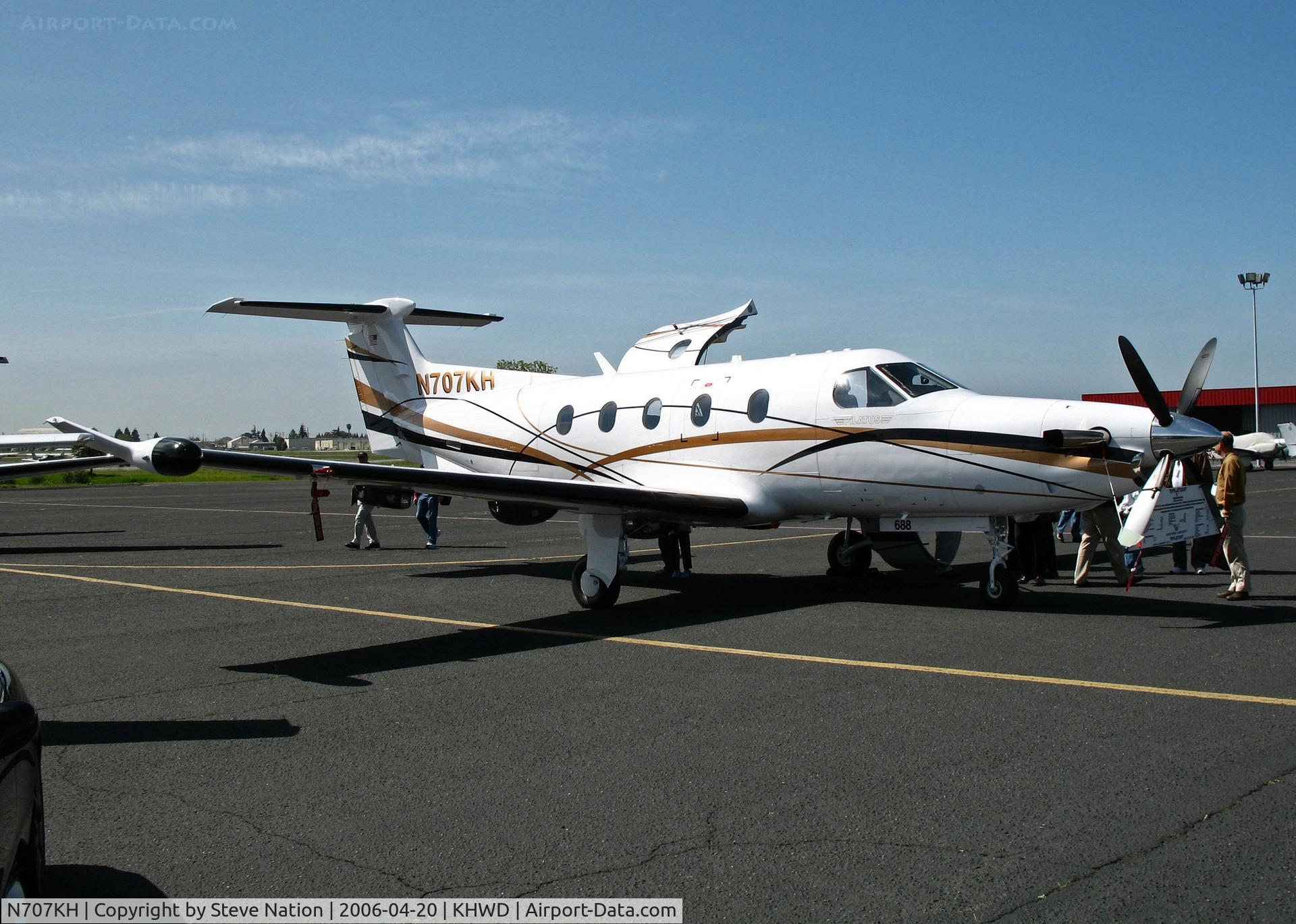 N707KH, 2006 Pilatus PC-12/47 C/N 688, 2006 Pilatus PC-12/47 @ Hayward, CA