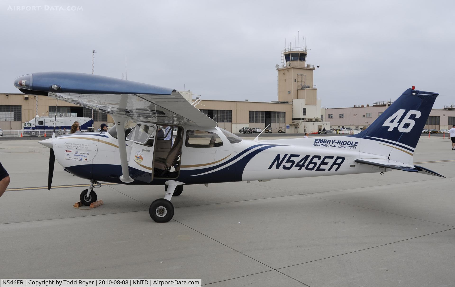 N546ER, 2007 Cessna 172S C/N 172S10575, Point Mugu Airshow 2010