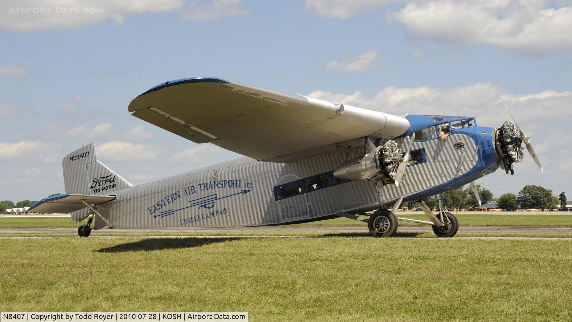 N8407, 1929 Ford 4-AT-E Tri-Motor C/N 69, EAA Airventure 2010
