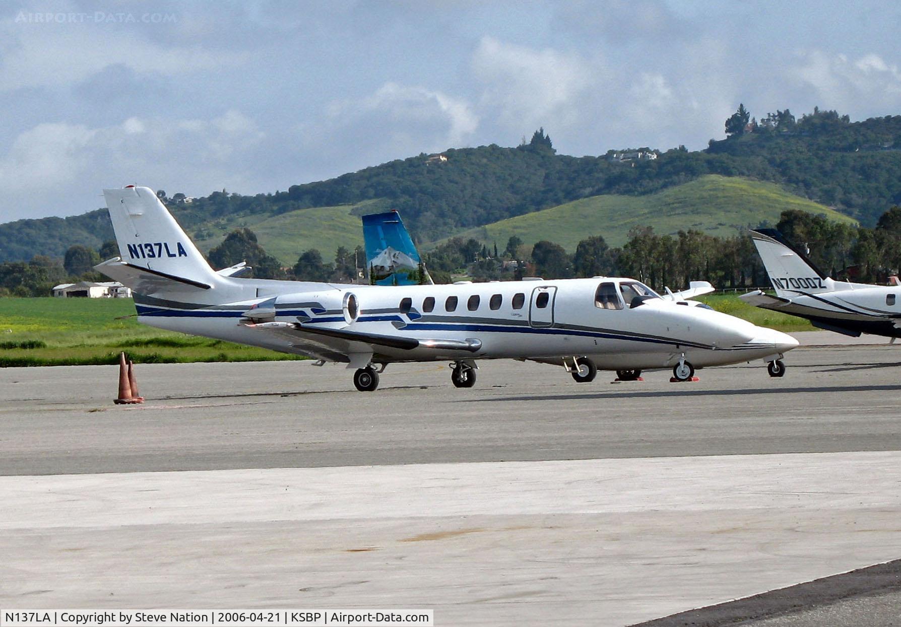 N137LA, 1994 Cessna 560 Citation Ultra C/N 560-0274, 1994 Cessna 560 @ San Luis Obispo Regional Airport, CA