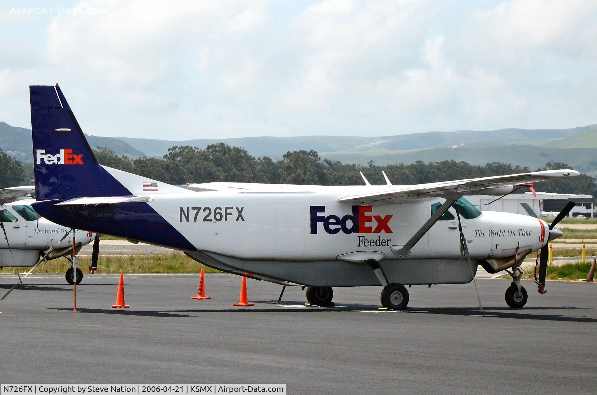 N726FX, 1995 Cessna 208B Super Cargomaster C/N 208B0465, FEDEX Feeder 1995 Cessna 208B @ Alan Hancock Field/Santa Maria Public Airport, CA