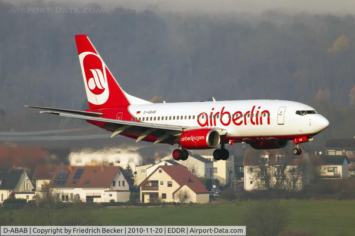 D-ABAB, 2001 Boeing 737-76Q C/N 30277, on final RW09