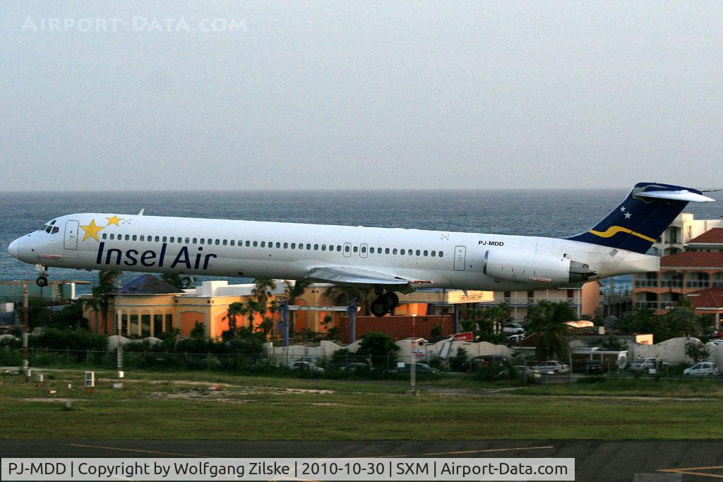 PJ-MDD, 1990 McDonnell Douglas MD-82 (DC-9-82) C/N 49972, visitor