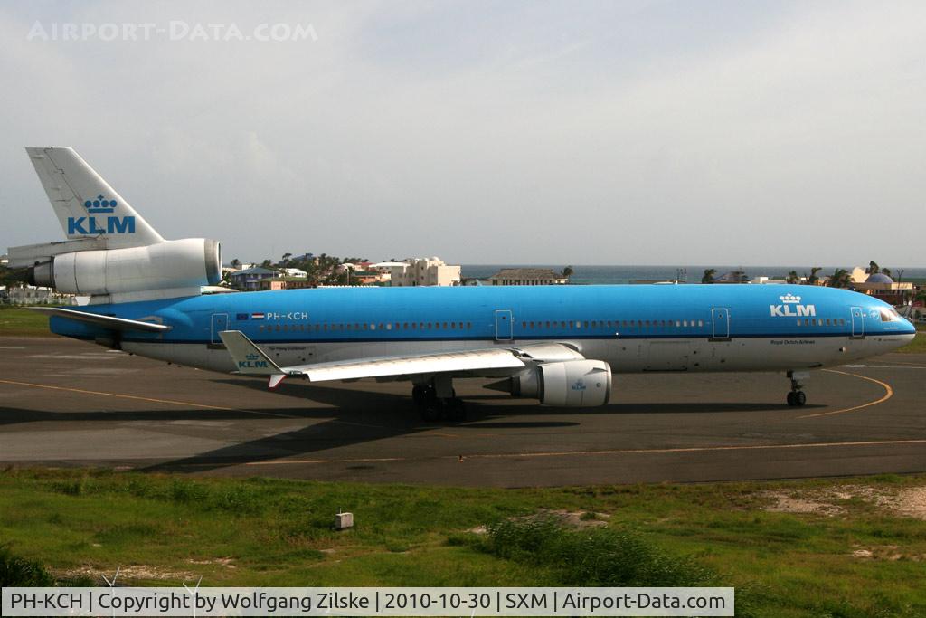 PH-KCH, 1995 McDonnell Douglas MD-11 C/N 48562, visitor