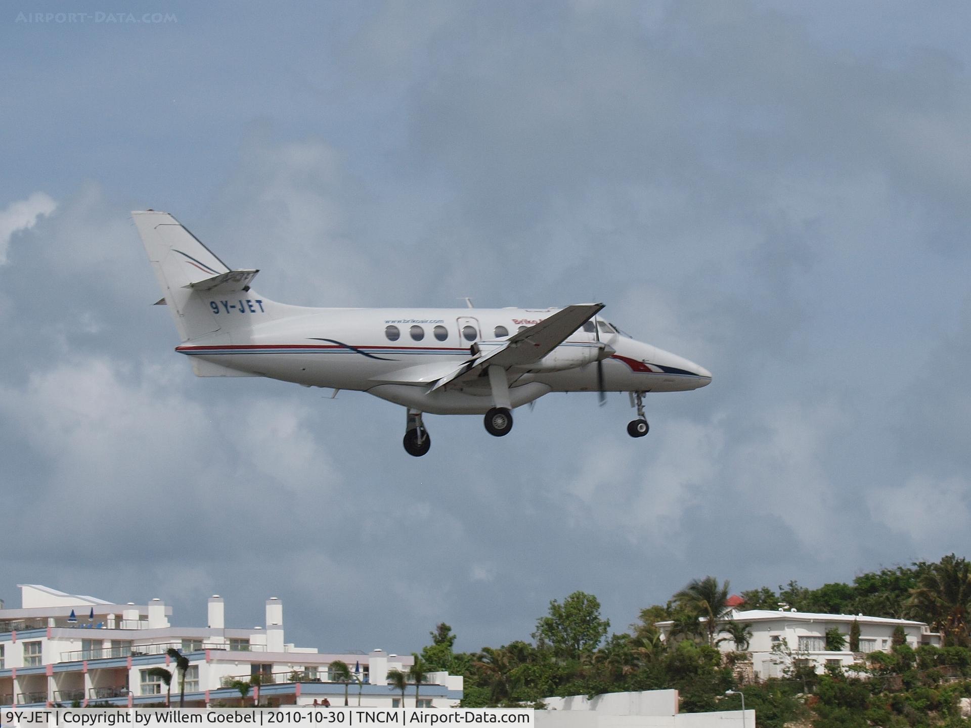 9Y-JET, 1991 British Aerospace BAe-3102 Jetstream 31 C/N 939, Landing on Prinses Juliana Airport St Maarten
