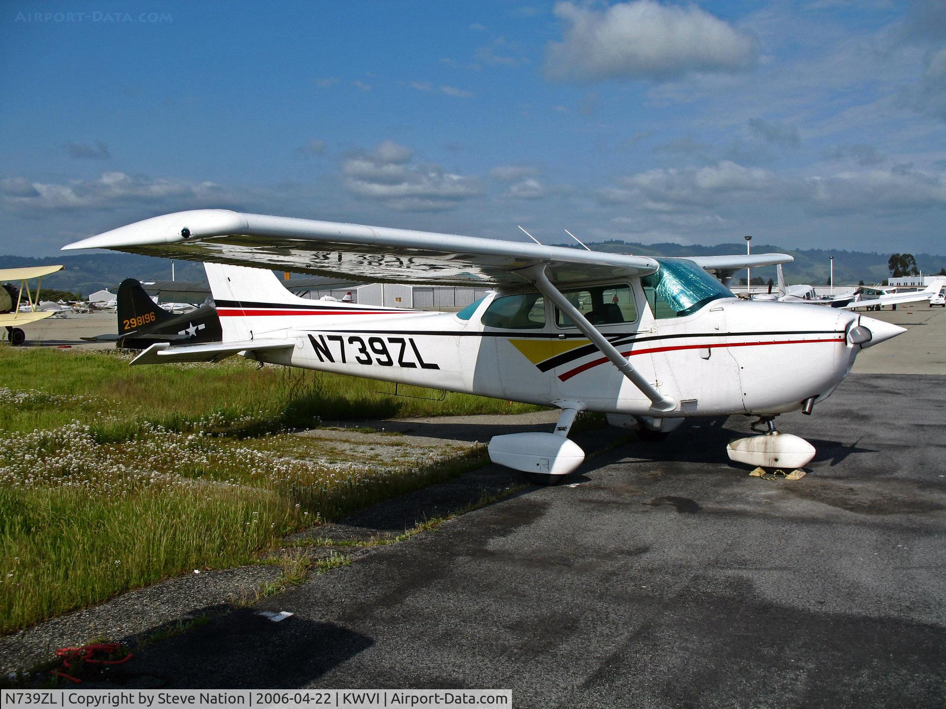 N739ZL, 1978 Cessna 172N C/N 17270936, 1978 Cessna 172N @ Watsonville, CA