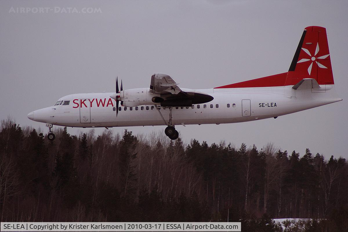 SE-LEA, 1987 Fokker 50 C/N 20116, Dark boring morning.