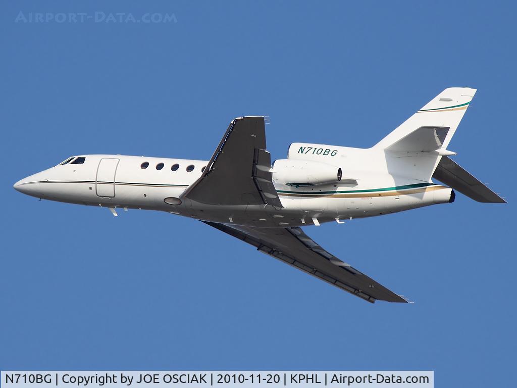 N710BG, 2001 Dassault Falcon 50EX C/N 305, Leaving PHL