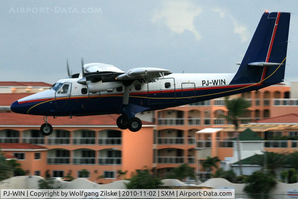 PJ-WIN, 1976 De Havilland Canada DHC-6-300 Twin Otter C/N 518, visitor